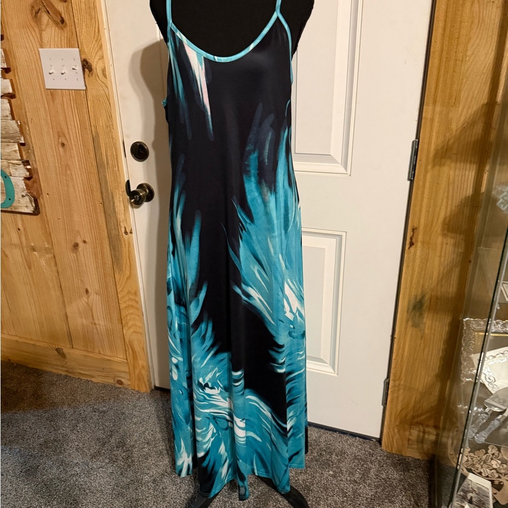 Elegant Teal and Black Maxi Dress
